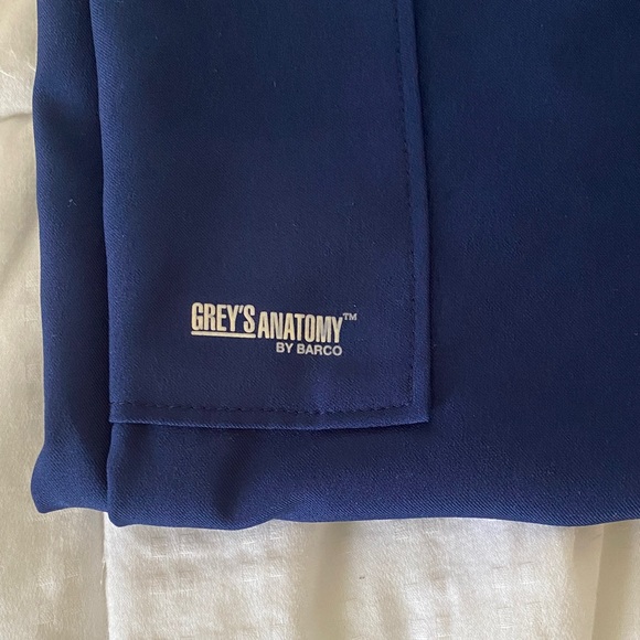 2 XL Women’s Grey's Anatomy Navy Drawstring Scrub pants - Picture 2 of 5